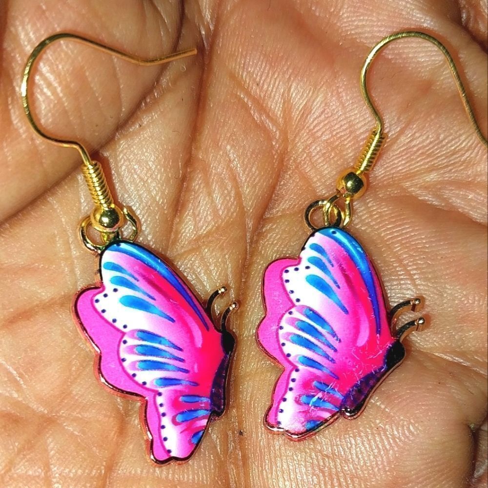 Super cute butterfly wings earrings